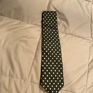 Gorgeous 100% Silk Tie